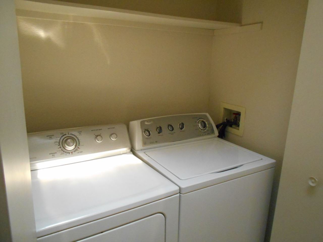 143 Golden Gate Circle - Photo 7 of 9