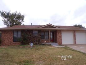 621 Se 38th St - Photo 1 of 1