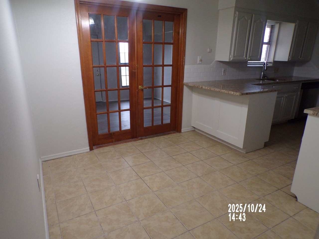 621 Se 38th St - Photo 5 of 34
