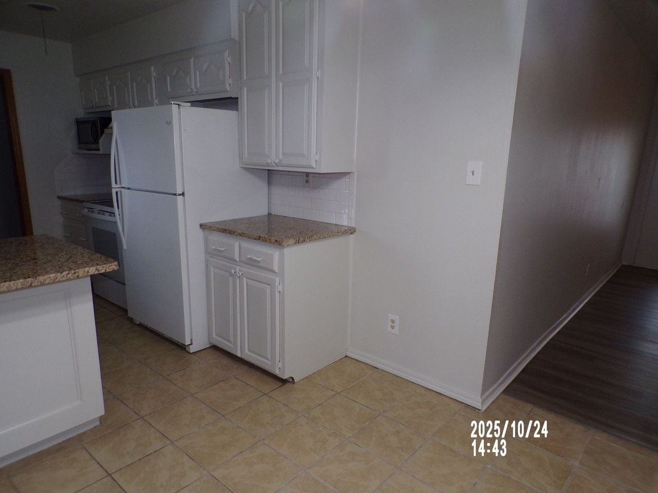 621 Se 38th St - Photo 6 of 34