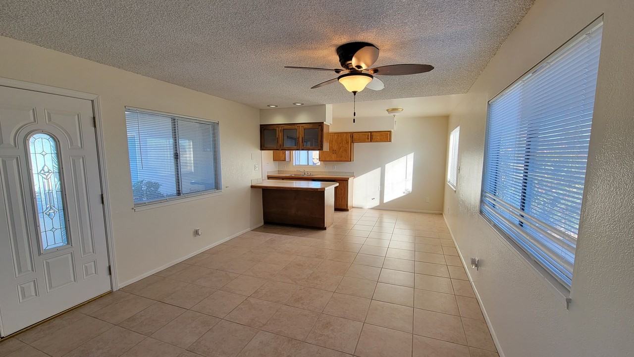 8306 Quezon Ave - Photo 4 of 15