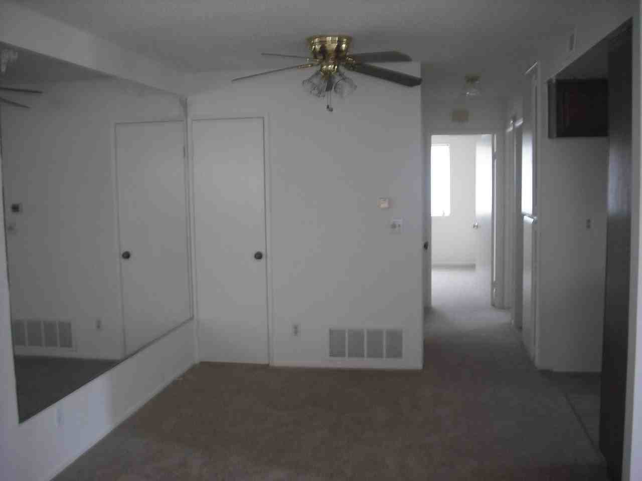 2560 Sextant Ave - Photo 2 of 8