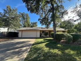 881 Oakmont Dr - Photo 1 of 1