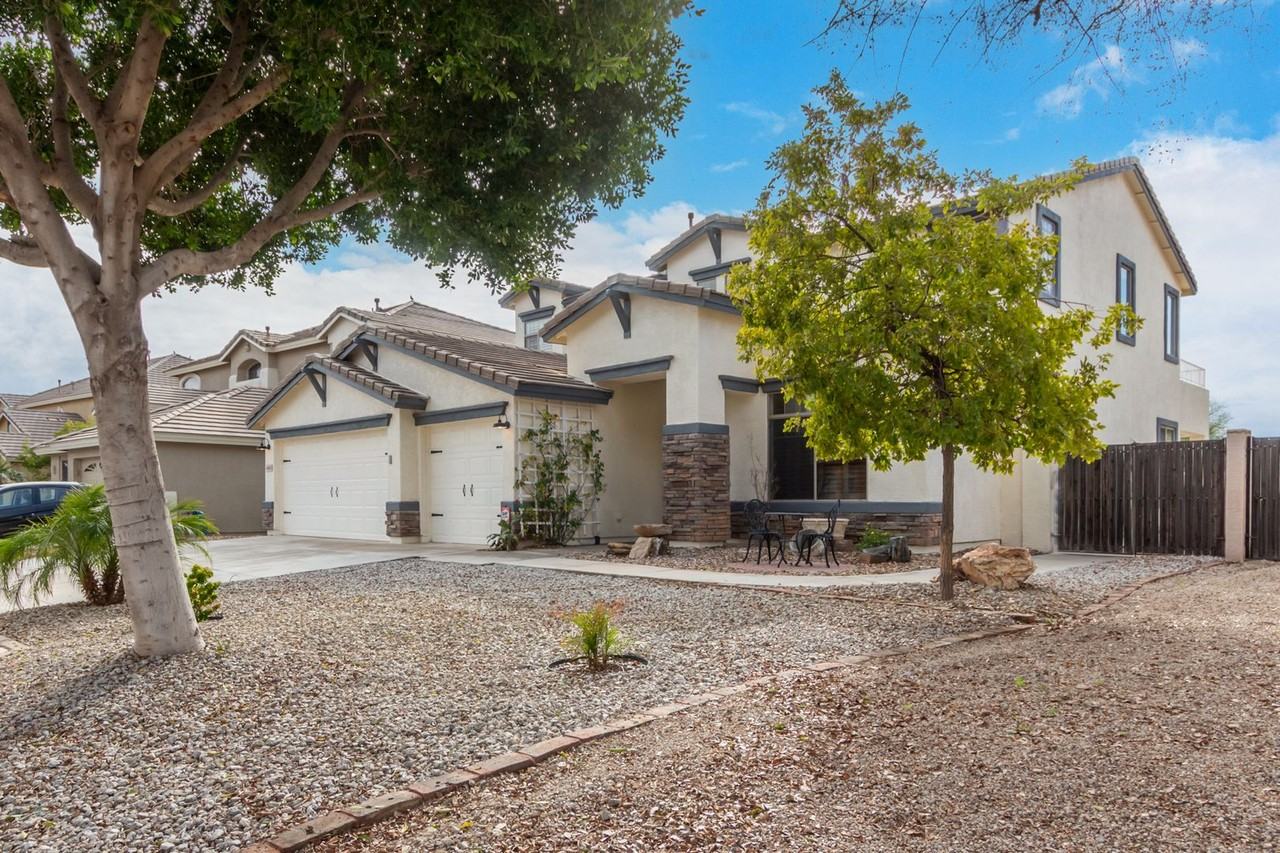 14823 West Windsor Avenue - Photo 3 of 30