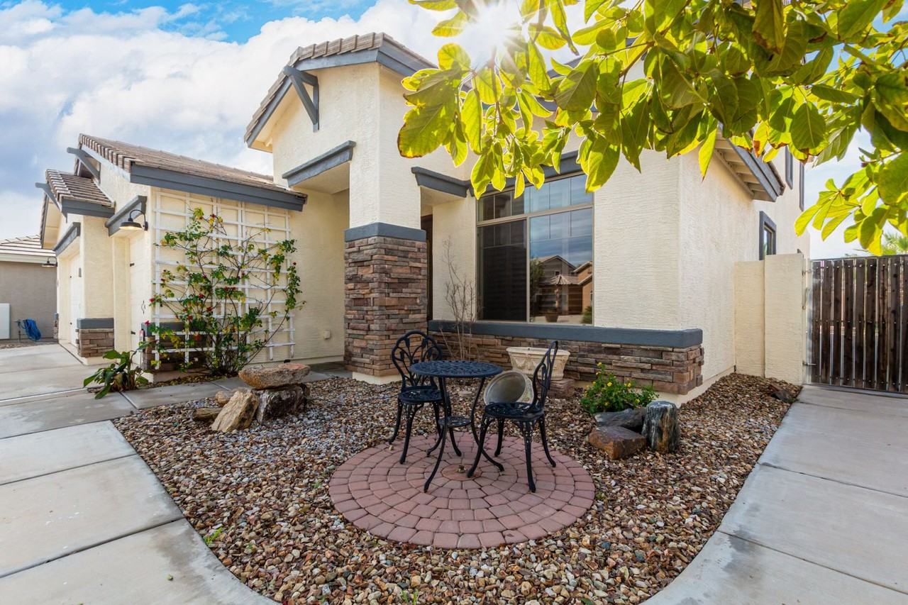 14823 West Windsor Avenue - Photo 4 of 30