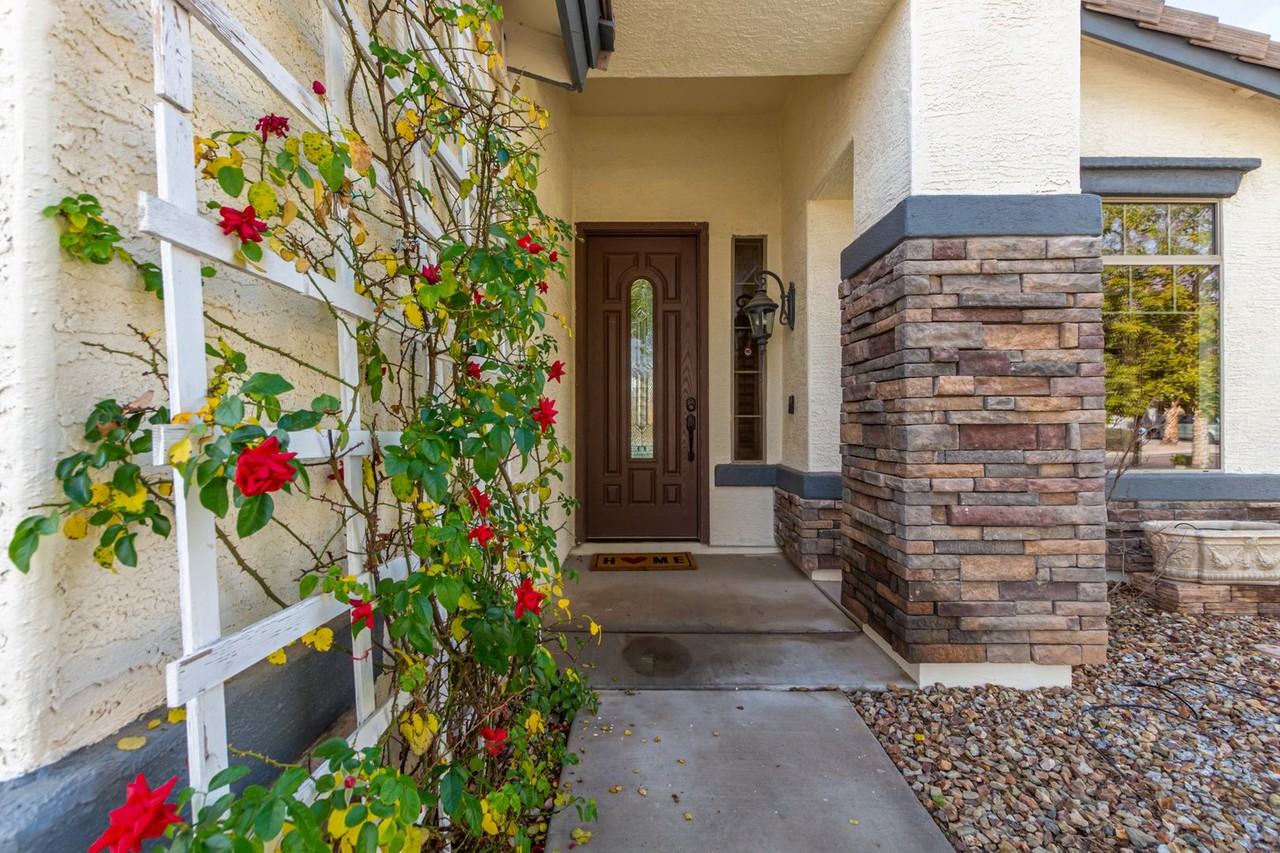 14823 West Windsor Avenue - Photo 5 of 30