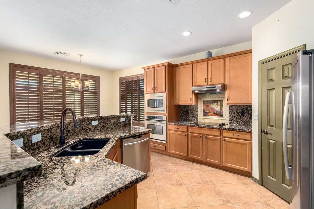 14823 West Windsor Avenue - Photo 7 of 30