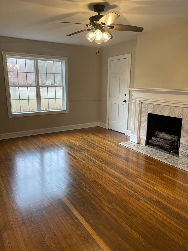 1502 Maple St - Photo 4 of 38