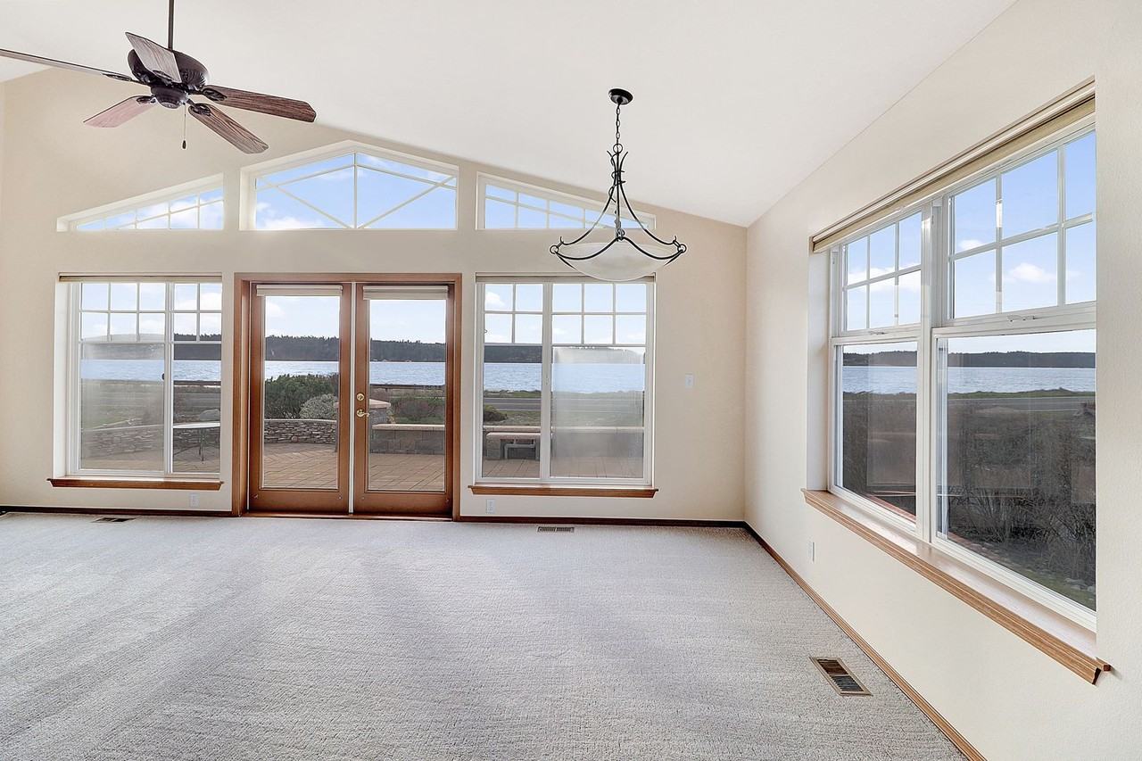 1110 Landing Cir - Photo 4 of 19