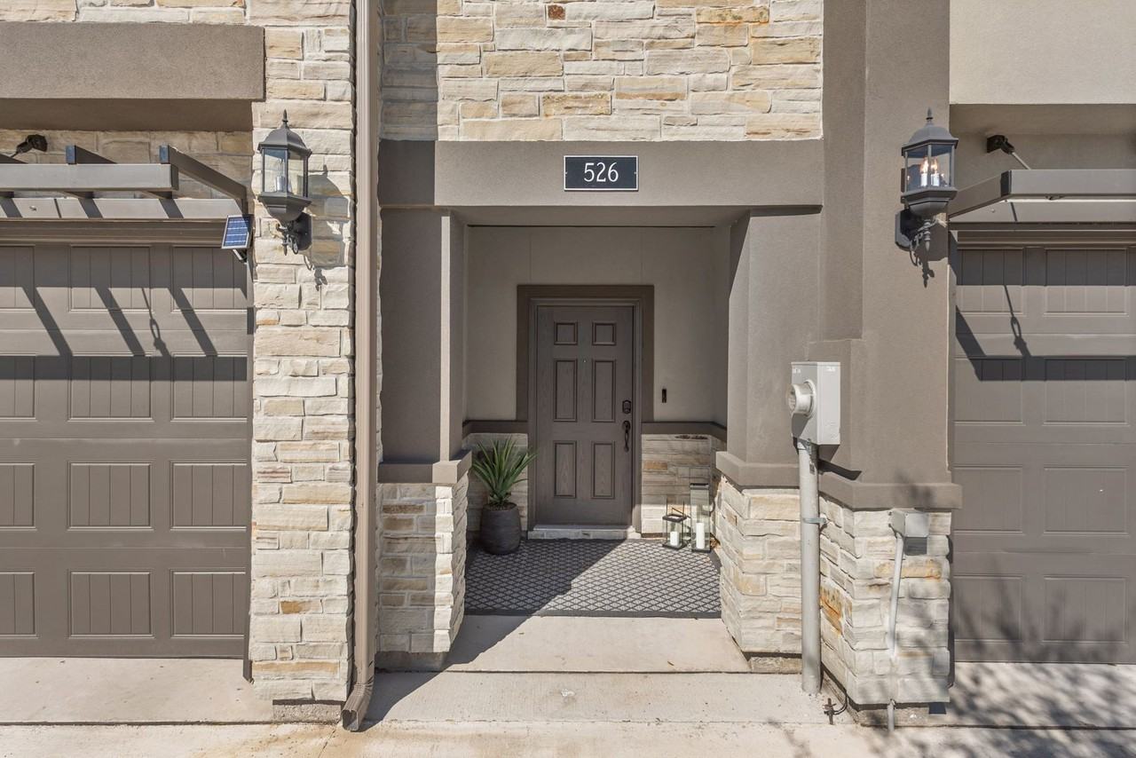 2819 Papa Bear Dr - Photo 3 of 23