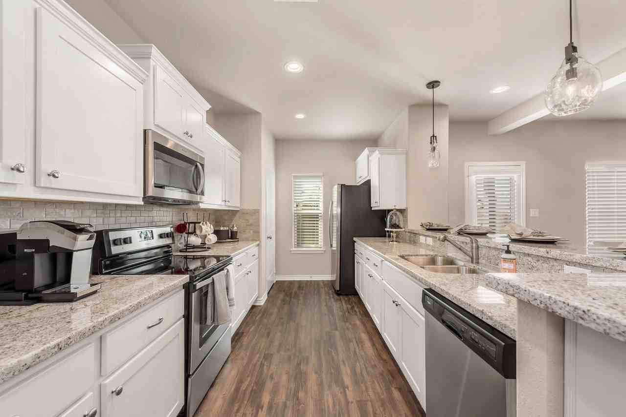 2819 Papa Bear Dr - Photo 6 of 23