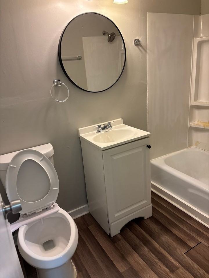 48 N Roys Ave - Photo 7 of 17