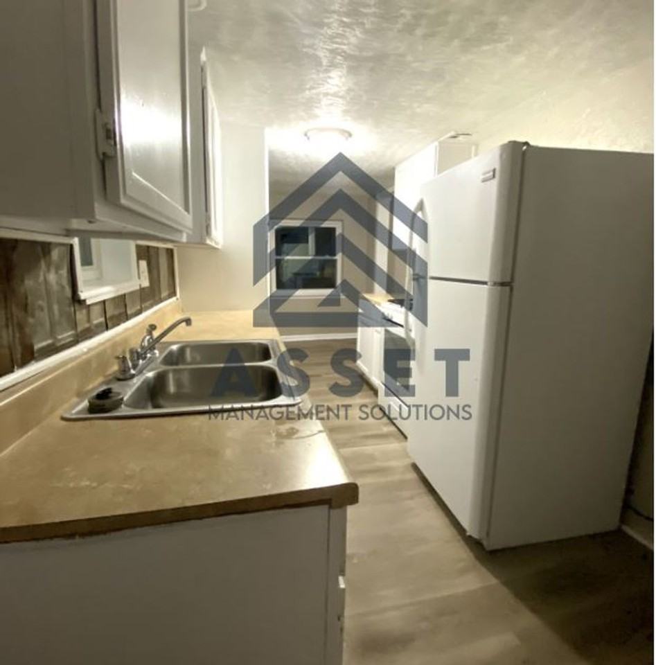 1419 S Dille Ave - Photo 4 of 13