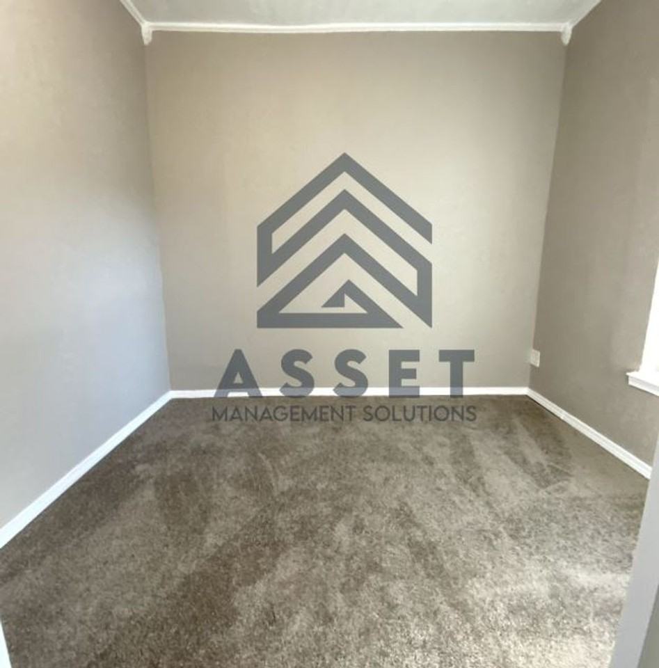 1419 S Dille Ave - Photo 5 of 13