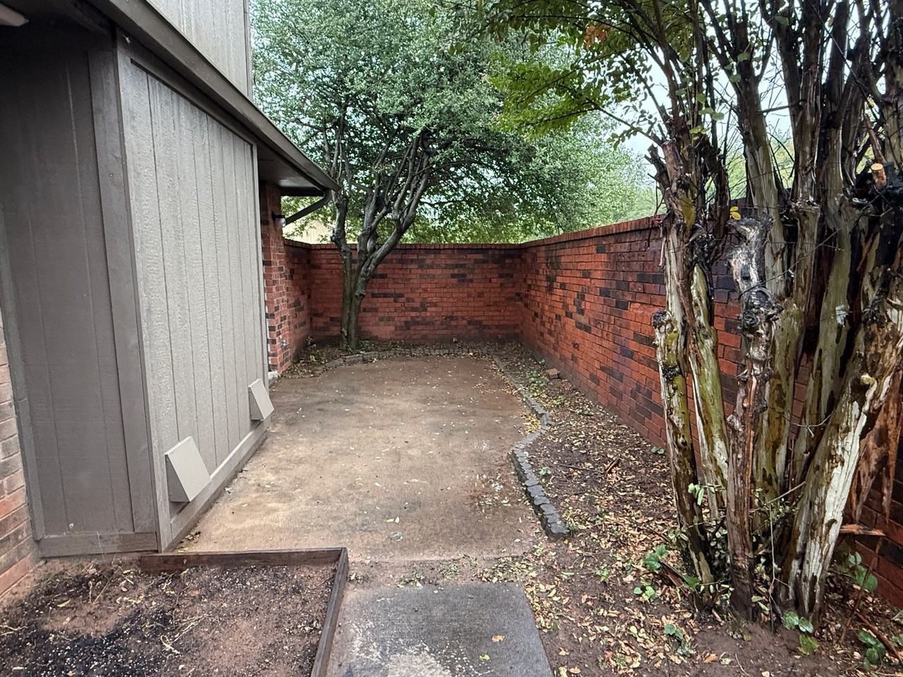 2831 E 81st Pl - Photo 2 of 32