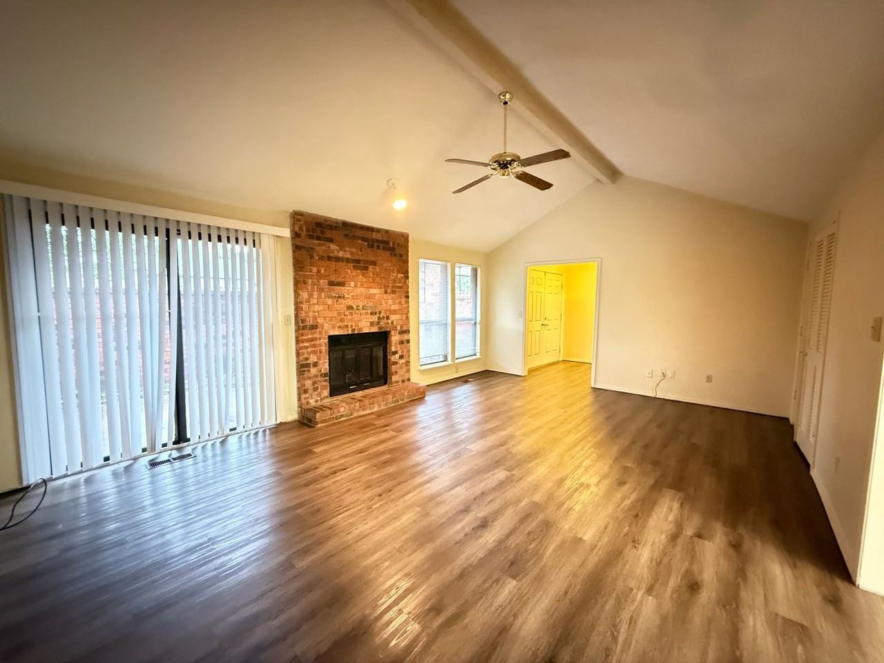 2831 E 81st Pl - Photo 6 of 32