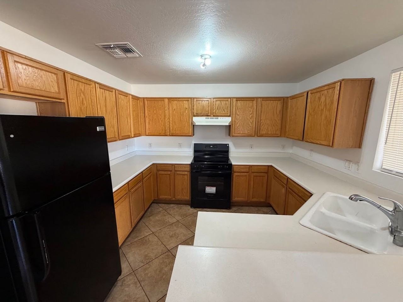 4408 North 111th Lane - Photo 6 of 24