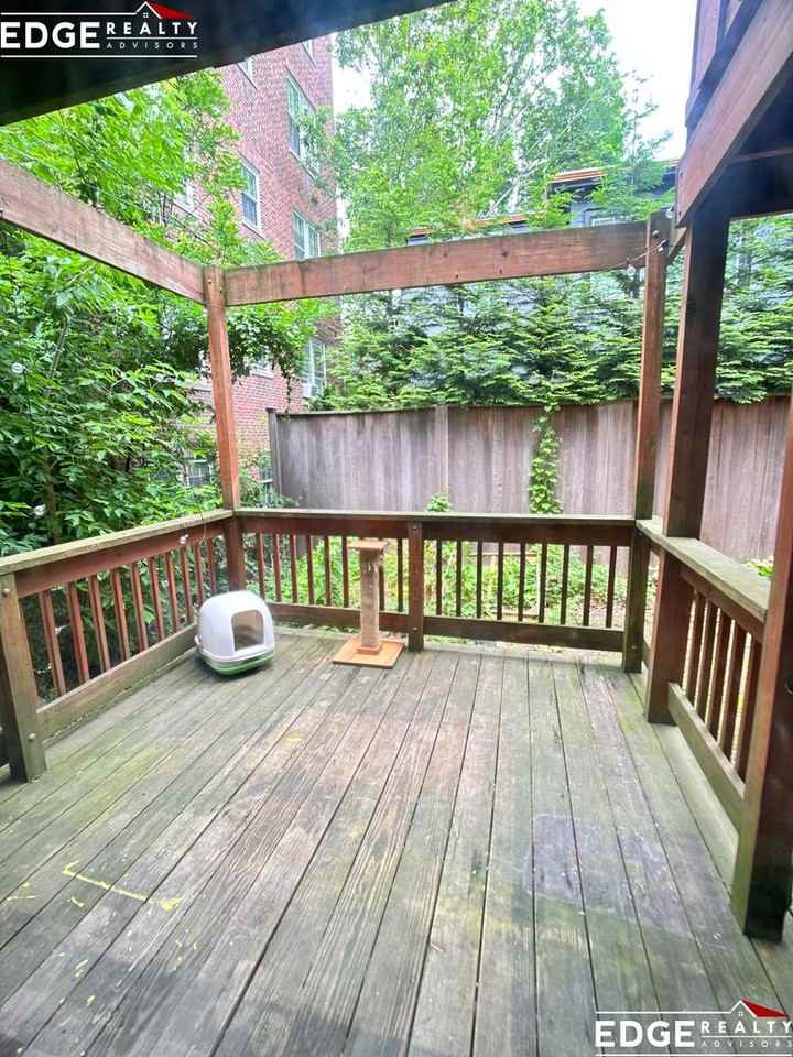 199 Mount Auburn St - Photo 6 of 6