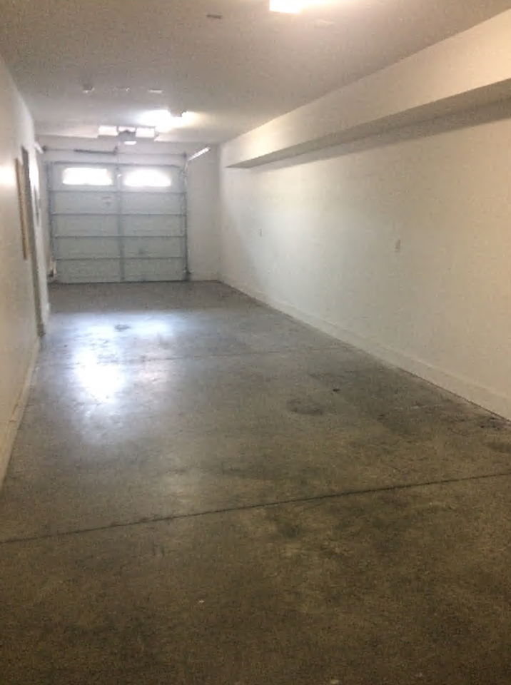 Clemson Courtyard, 9 - Photo 7 of 19