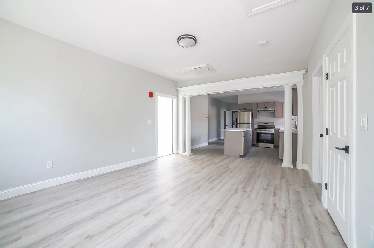 Shrewsbury Holdings Mixed Use - Photo 6 of 10