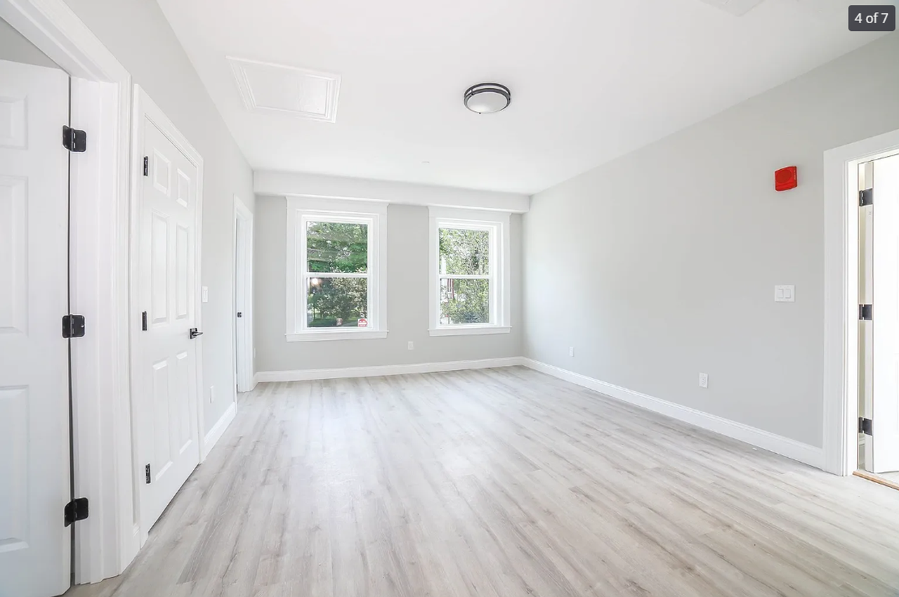 Shrewsbury Holdings Mixed Use - Photo 7 of 10