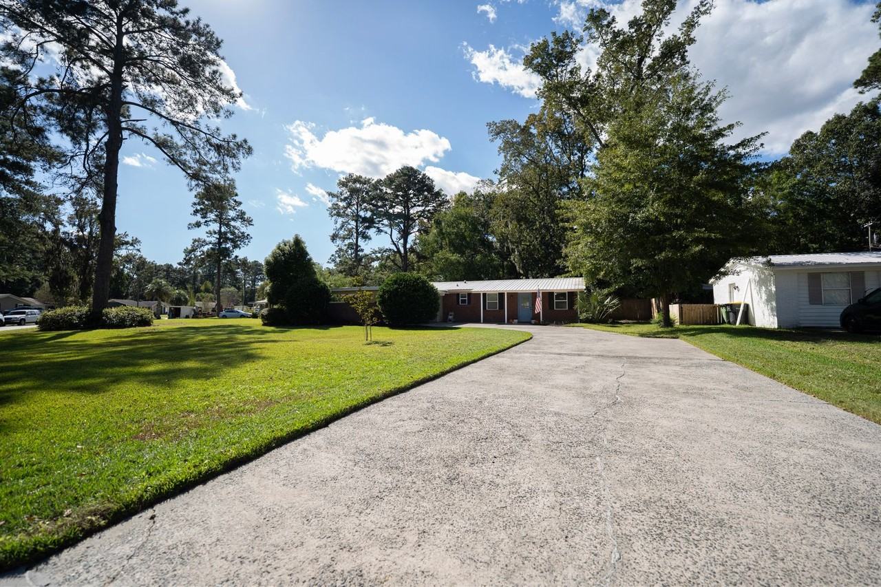 12603 Golf Club Dr - Photo 3 of 29