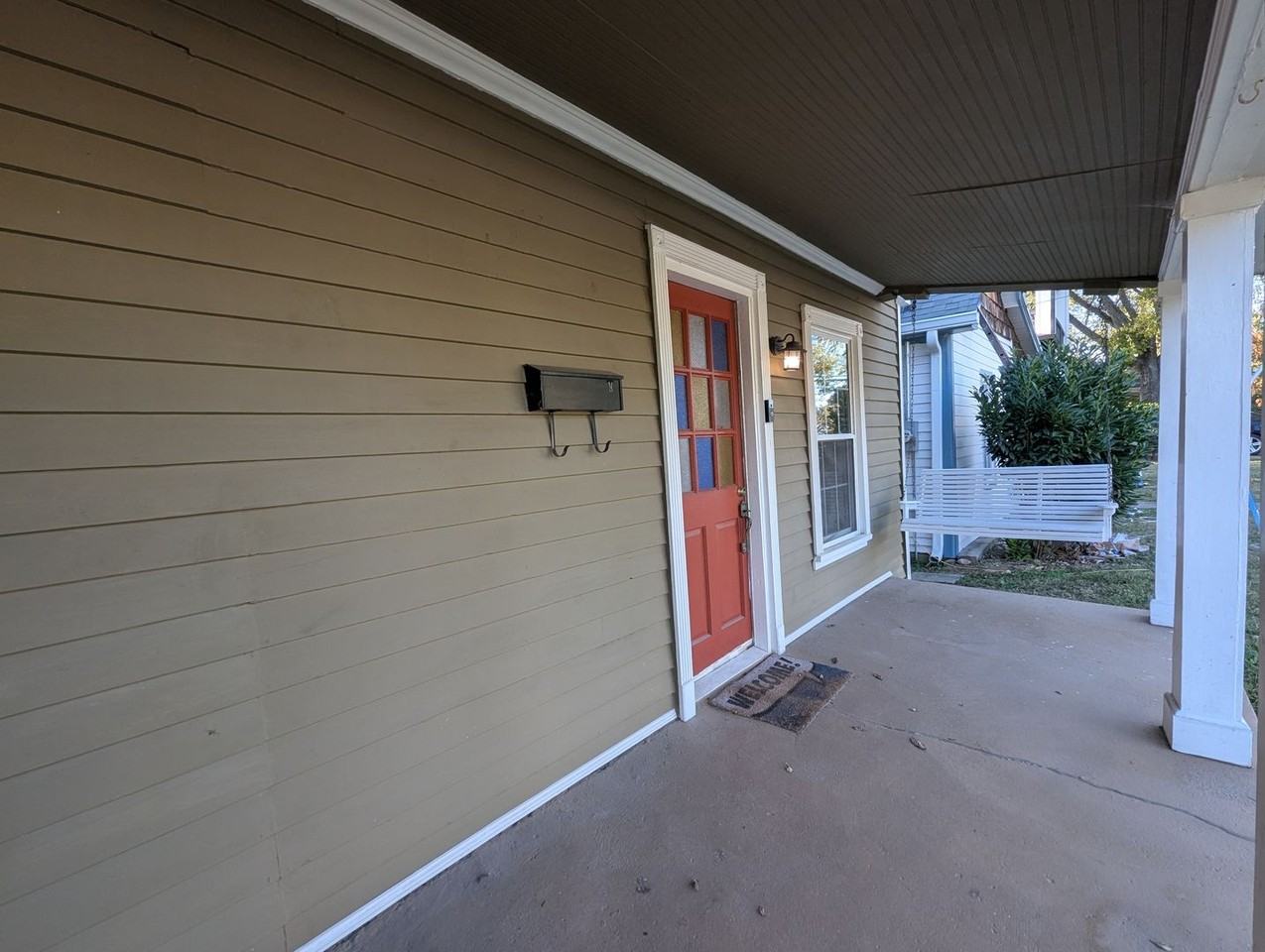 812 S 12th St - Photo 3 of 40