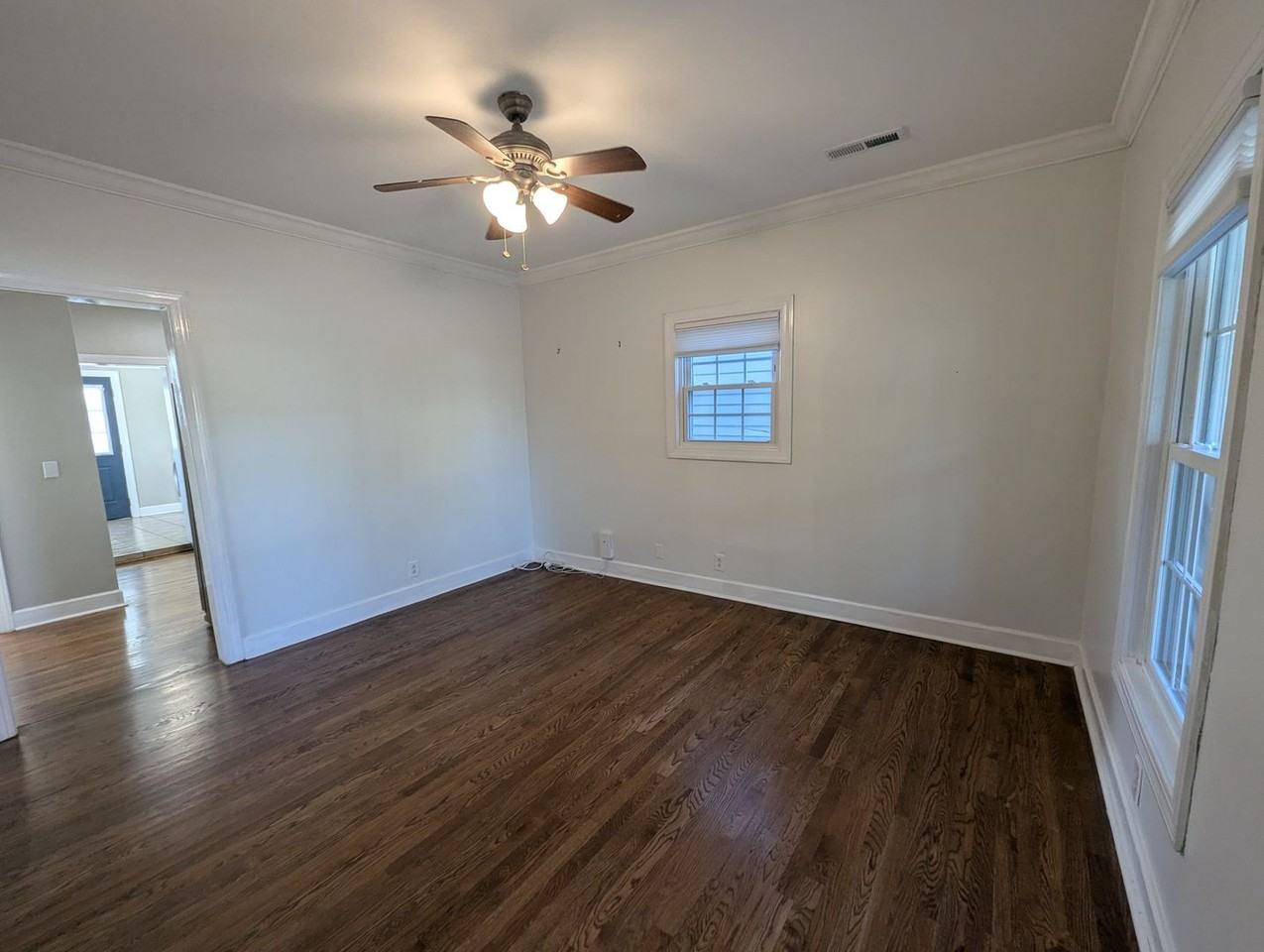 812 S 12th St - Photo 5 of 39