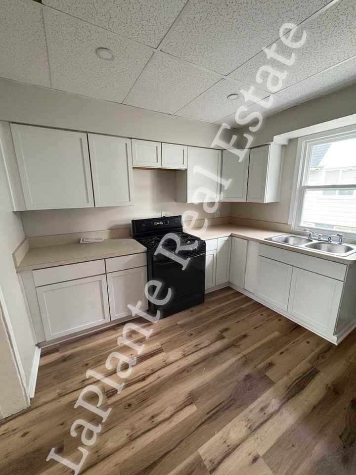 58 Greenwood Avenue - Photo 6 of 18