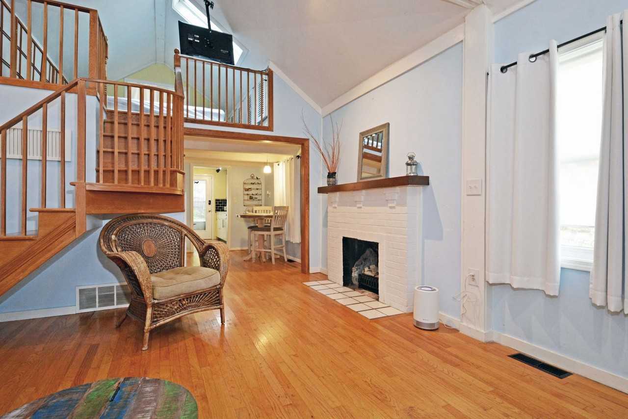 5298 Edsall Rd - Photo 3 of 21