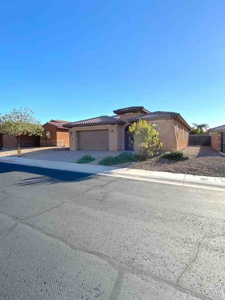 1025 Viale Placenza Pl - Photo 2 of 50