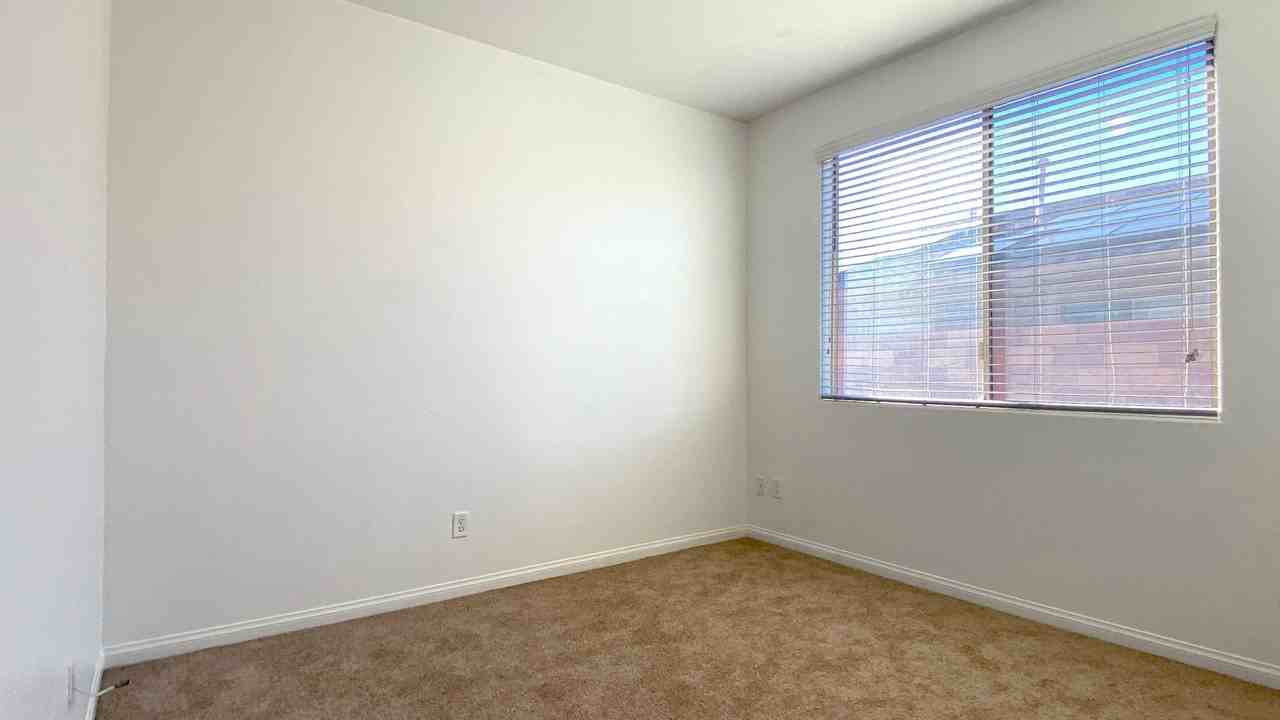 1025 Viale Placenza Pl - Photo 6 of 50