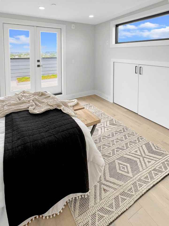 1026 18th Street NE - Photo 7 of 28