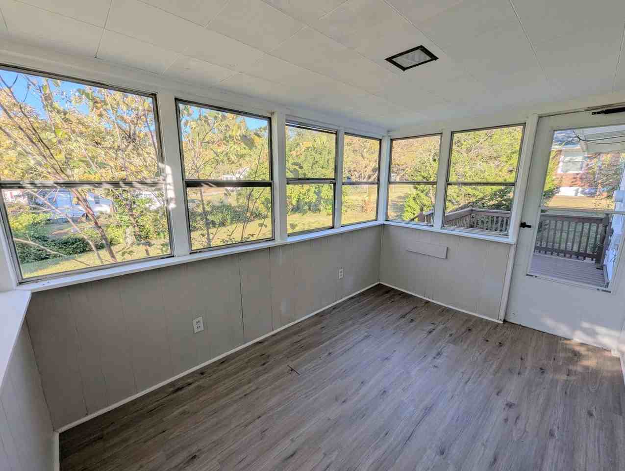 1009 Bliss Dr - Photo 7 of 23