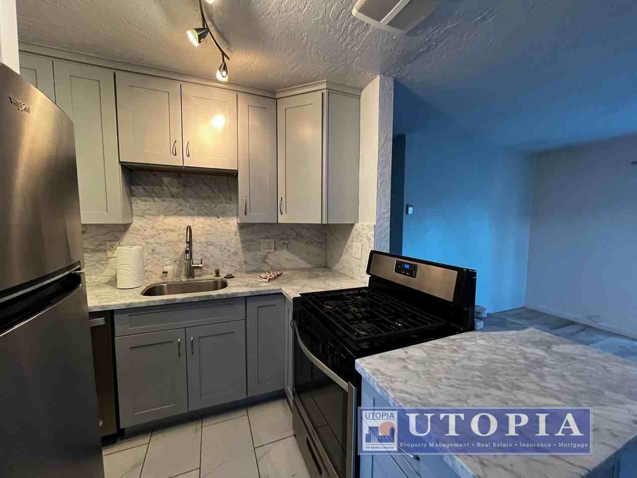 2314 Felt St #A - Photo 3 of 19