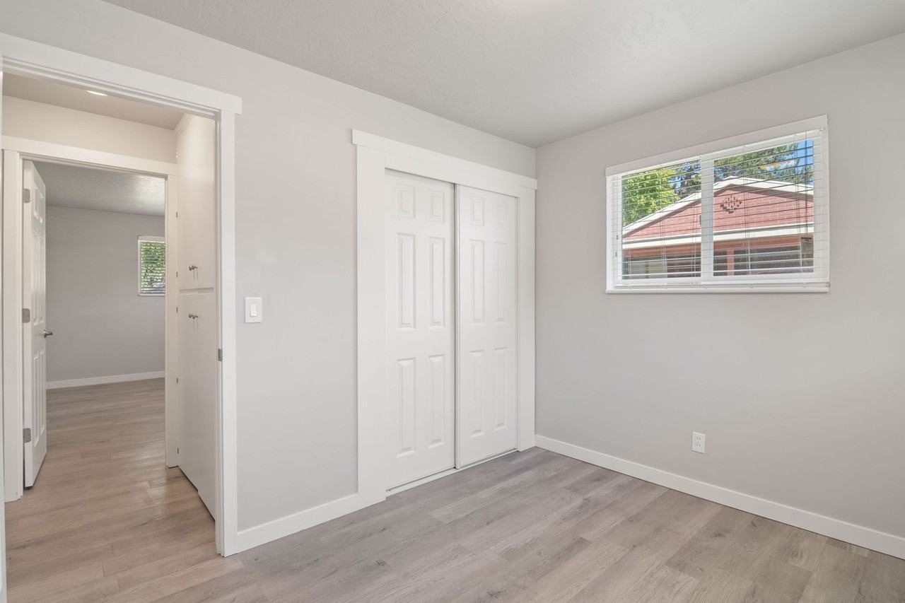 Kiene Donjean - Photo 3 of 27