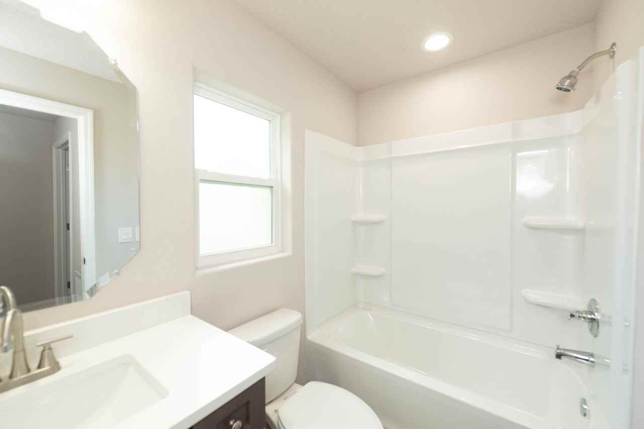 320 Frederick St Sw - Photo 3 of 43