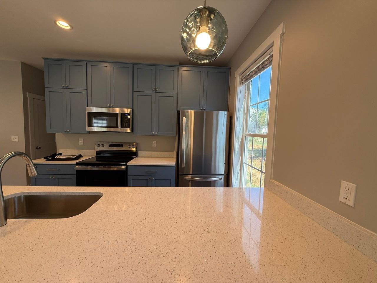 908 Nasau Street - Photo 2 of 23