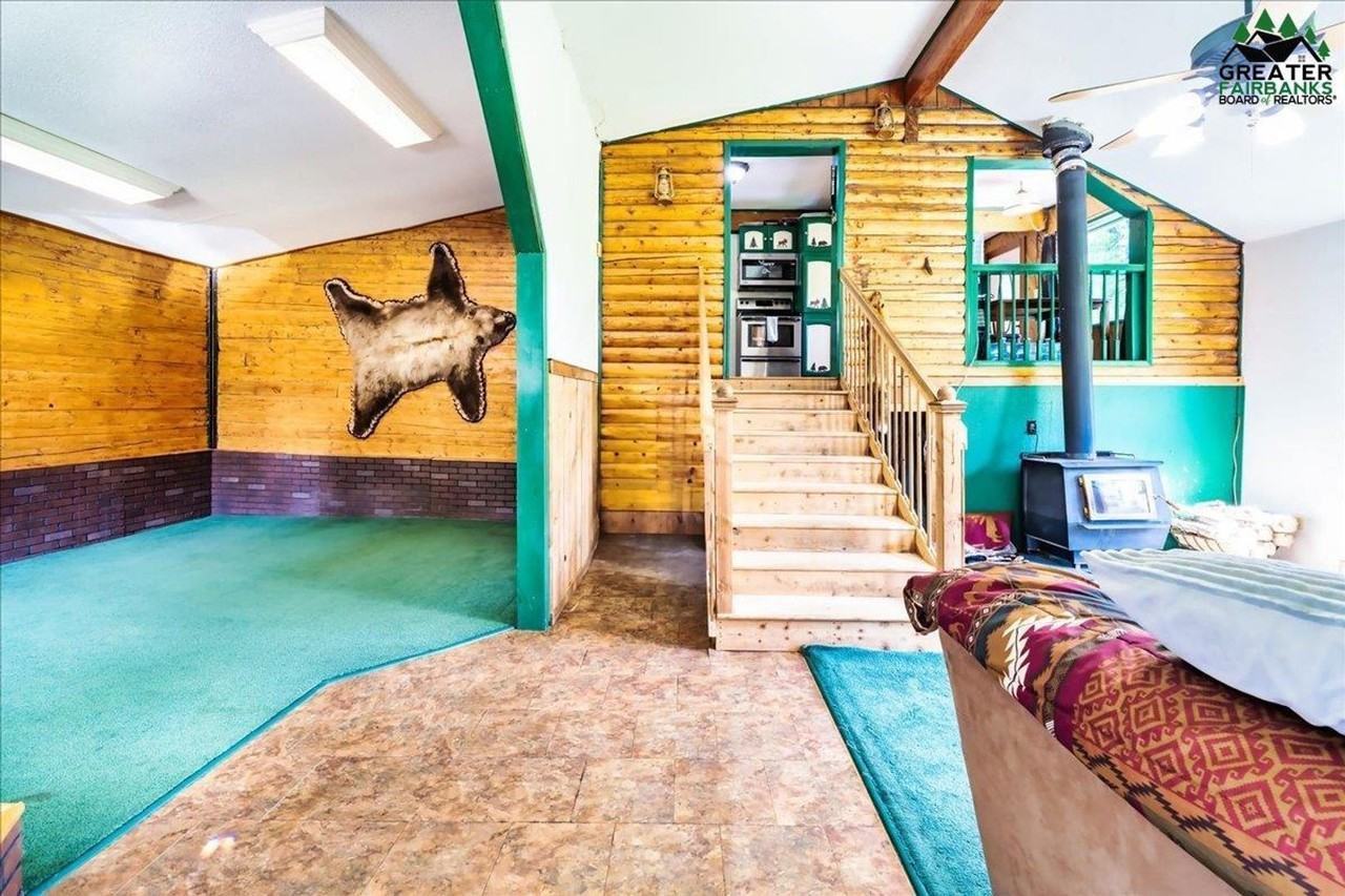 268 Breeze Road - Photo 4 of 22