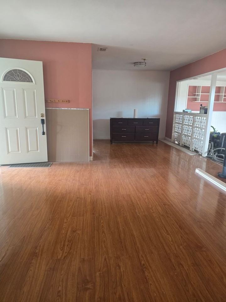 12682 Fletcher Dr - Photo 2 of 12