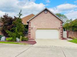 featured image of 13 Hamlet Close