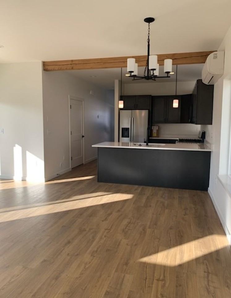 2218 2218 N Chaffee St - Photo 7 of 21