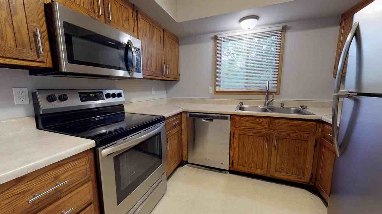 230 Campus Ave - Photo 3 of 20