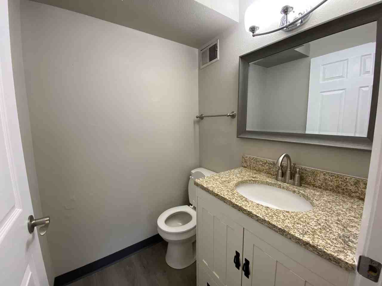 230 Campus Ave - Photo 2 of 6