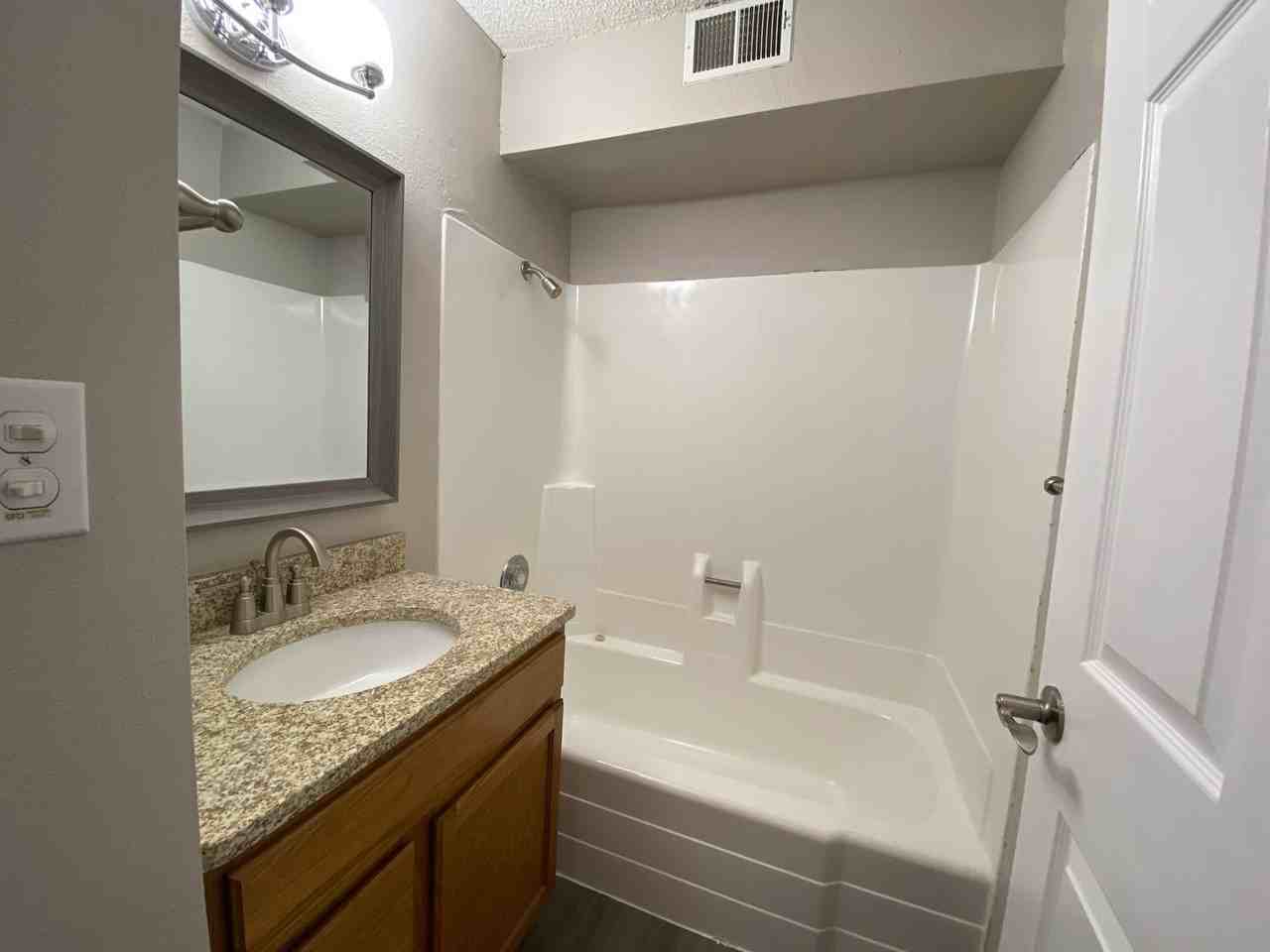 230 Campus Ave - Photo 3 of 6