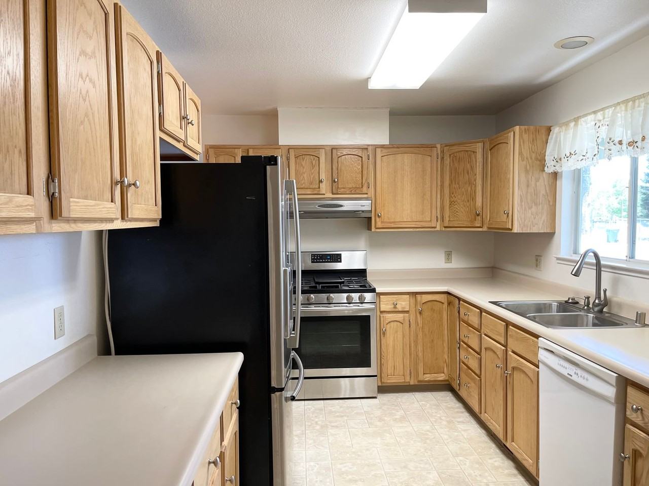 8713 Windsor Rd - Photo 2 of 13