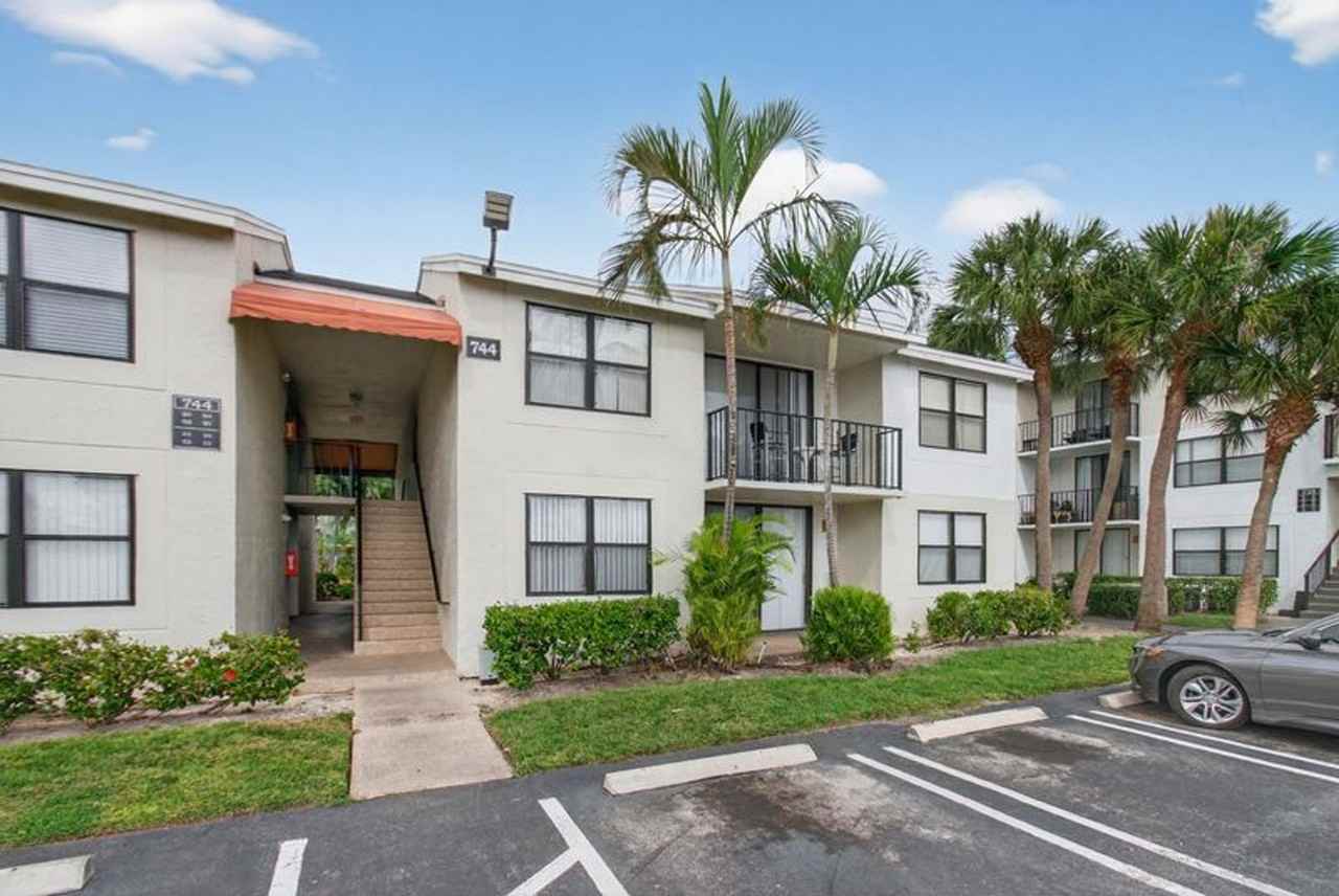 744 Executive Center Dr #11 - Photo 2 of 29