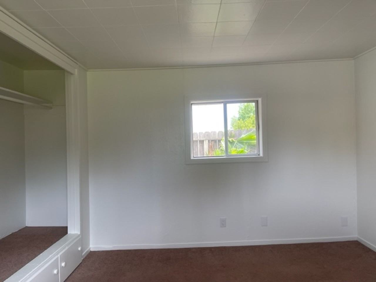 4028 Leos Ln - Photo 3 of 11