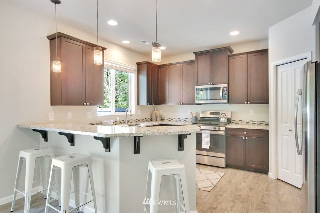 16716 80th Avenue Court East - Photo 6 of 25