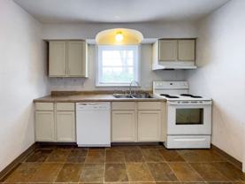 1512 N Woodridge Ave - Photo 1 of 1